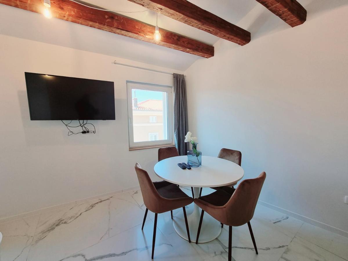 As Deluxe Apartments بيران المظهر الخارجي الصورة