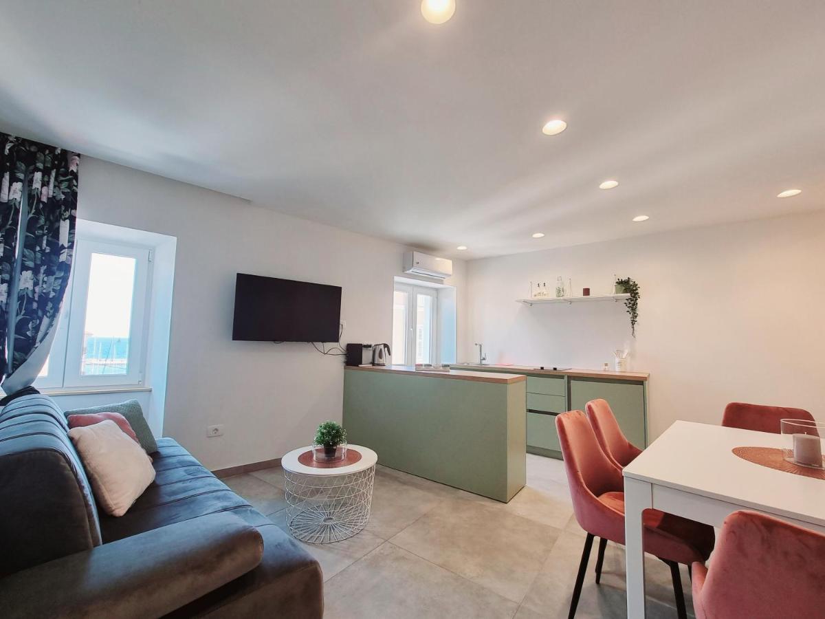 As Deluxe Apartments بيران المظهر الخارجي الصورة