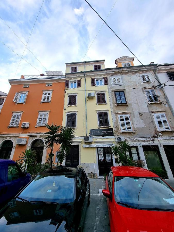 As Deluxe Apartments بيران المظهر الخارجي الصورة